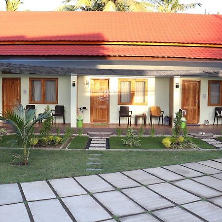 Room 212 Kuta  المظهر الخارجي الصورة